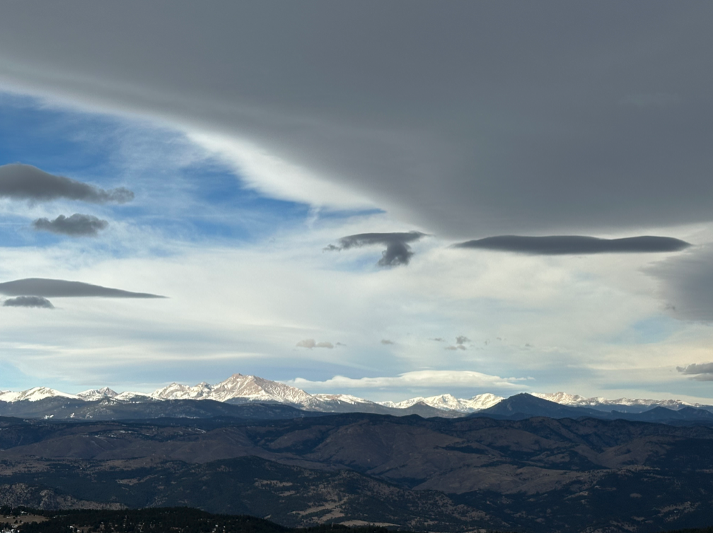 mountain_with_clouds